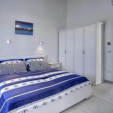 Villa Villa Histria B4+2 Kavran