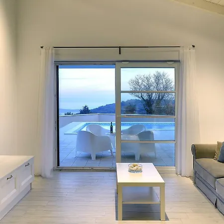 Villa Histria B4+2 *
